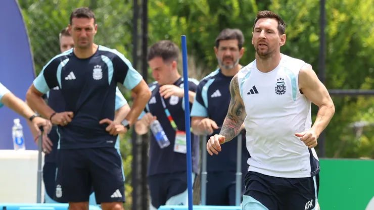 Scaloni elogia Messi antes da final - Foto: Alejandro Pagni/Getty Images