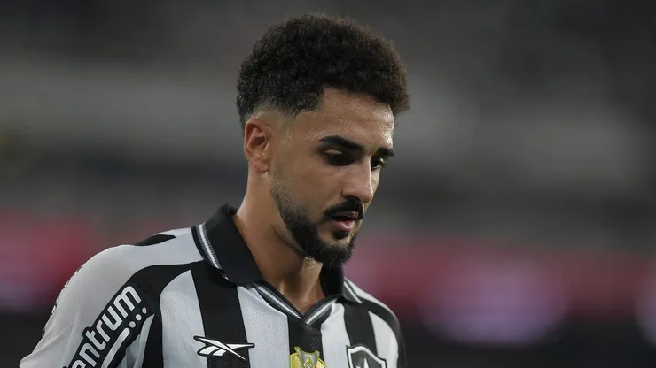Botafogo fecha empréstimo de Chris Ramos ao Real Oviedo