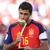 Galvão Bueno questiona Fifa após prêmio para Rodri