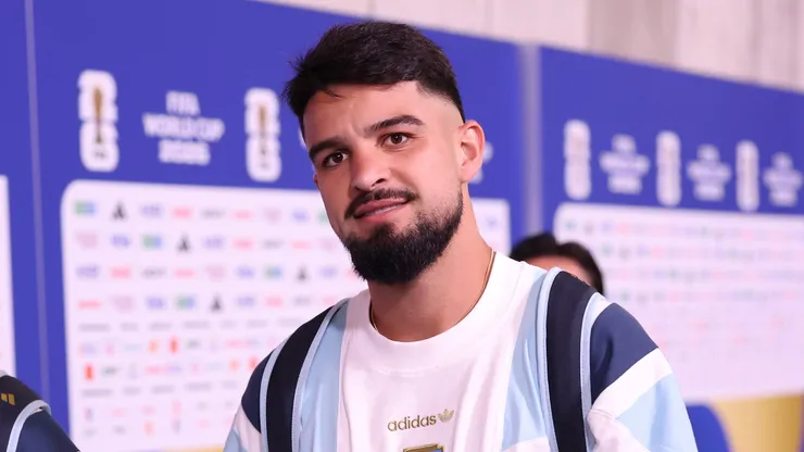 KANSAS CITY, MISSOURI - JULY 11: Jose Manuel Lopez #21 of Argentina arrive at the stadium before the FIFA World Cup 2026 Quarter Final match between Argentina and Switzerland at Kansas City Stadium on July 11, 2026 in Kansas City, Missouri. (Photo by Kevin C. Cox/Getty Images)