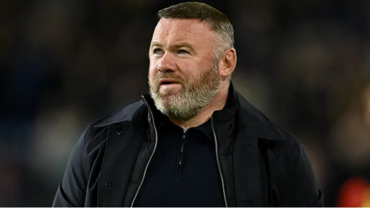 Wayne Rooney durante partida entre Plymouth e Burnley em 2024.