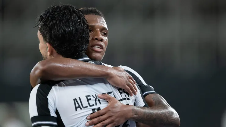 Alex Telles revela conversa com Danilo no Botafogo
