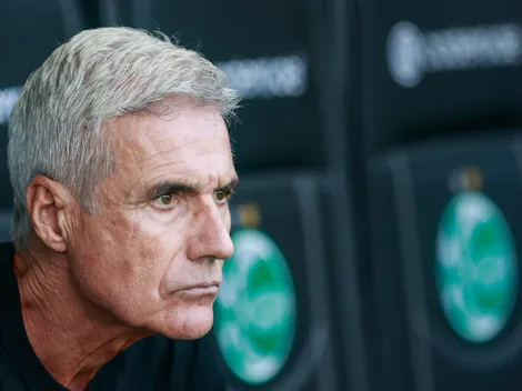 Grêmio mantém Luís Castro e cobra reação do elenco