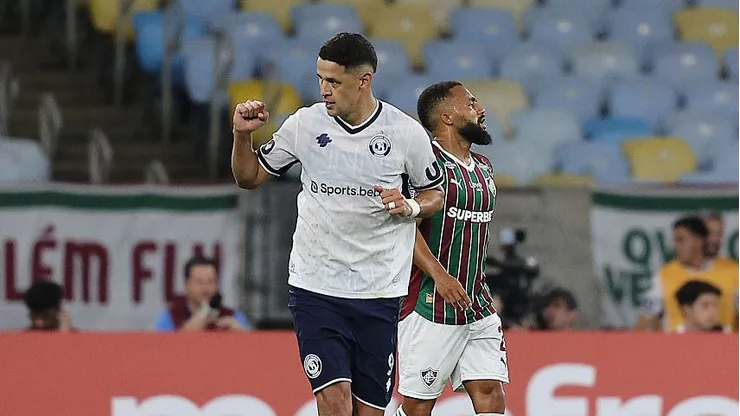 RIO DE JANEIRO, BRAZIL - APRIL 15: Álex Arce of Independiente Rivadavia celebrates after scoring the second goal of his team during the Copa CONMEBOL Libertadores 2026 group C match between Fluminense and Independiente Rivadavia at Maracana Stadium on April 15, 2026 in Rio de Janeiro, Brazil. (Photo by Wagner Meier/Getty Images)