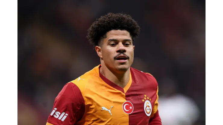 ISTANBUL, TURKEY - DECEMBER 5: Gabriel Sara of Galatasaray looks on during the Trendyol Süper Lig match between Galatasaray SK and Samsunspor at Rams Park Stadium on December 5, 2025 in Istanbul, Turkey. (Photo by Ahmad Mora/Getty Images)