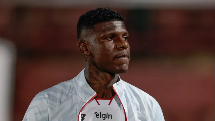 Arboleda jogador do Sao Paulo durante partida contra o Chapecoense no estadio Caninde pelo campeonato Brasileiro A 2025. Foto: Marcello Zambrana/AGIF