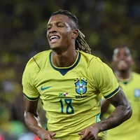 Richarlyson revela motivo para Ancelotti deixar Danilo no banco