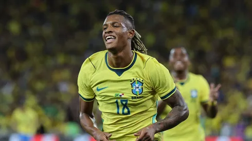 Richarlyson revela motivo para Ancelotti deixar Danilo no banco