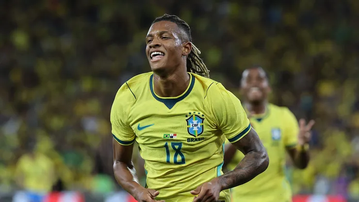 RIO DE JANEIRO, BRAZIL - MAY 31: Danilo of Brazil celebrates scoring his team's sixth goal during the international friendly match between Brazil and Panama at Maracana Stadium on May 31, 2026 in Rio de Janeiro, Brazil. (Photo by Wagner Meier/Getty Images)