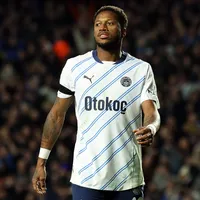 Fred seguirá no Fenerbahçe e afasta volta ao Brasil