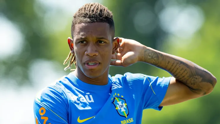 Palmeiras tenta destravar negócio por Danilo e Botafogo quer utilizá-lo no próximo jogo