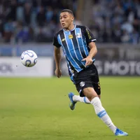Grêmio descobre erro no contrato de Carlos Vinícius
