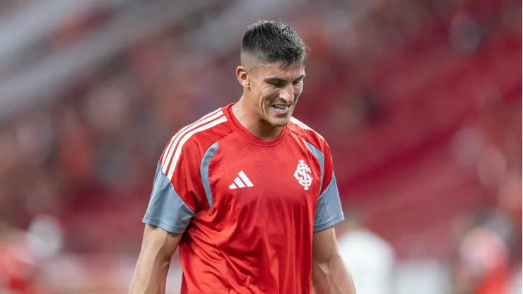 Rochet jogador do Internacional durante partida contra o Gremio no estadio Beira-Rio pelo campeonato Brasileiro A 2026. Foto: Liamara Polli/AGIF