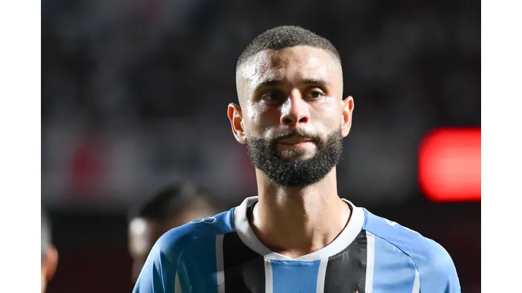 SP - SAO PAULO - 11/02/2026 - BRASILEIRO A 2026, SAO PAULO X GREMIO - Wagner Leonardo jogador do Gremio durante partida contra o Sao Paulo no estadio Morumbi pelo campeonato Brasileiro A 2026. Foto: Jota Erre/AGIF