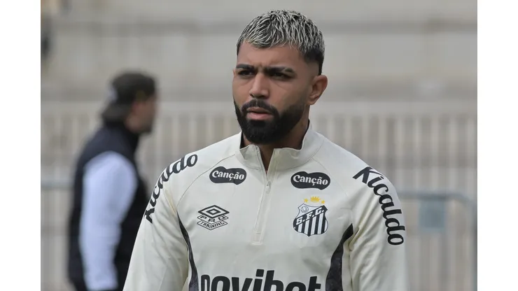 SP - SAO PAULO - 04/07/2026 - AMISTOSO, SANTOS X UNIAO SAO JOAO - Gabigol jogador do Santos durante partida contra o Uniao Sao Joao no estadio Pacaembu pelo campeonato Amistoso. Foto: Jota Erre/AGIF