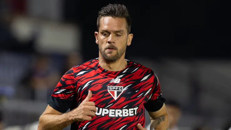Tolói ficará de fora por duas semanas no São Paulo.