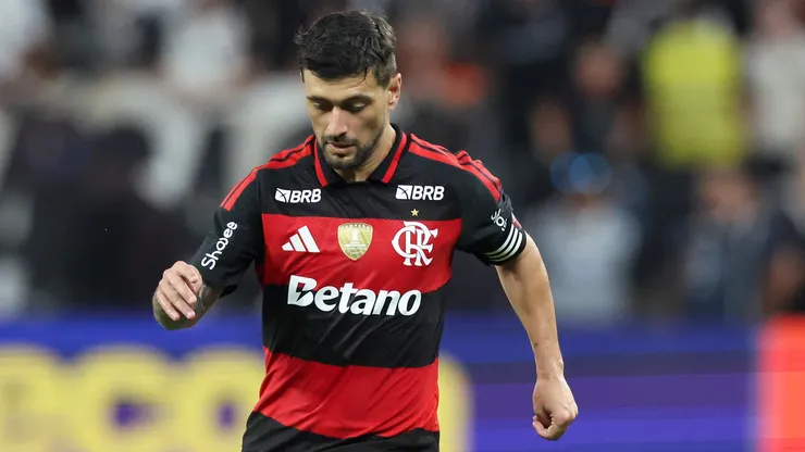 Arrascaeta celebra volta e relembra lesões - Foto: Alexandre Schneider/Getty Images