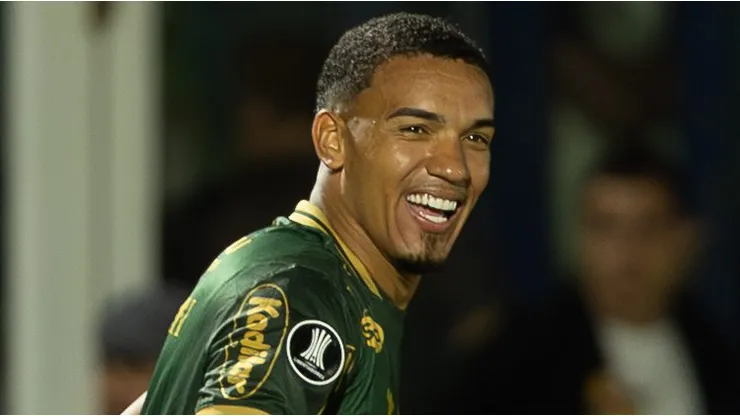 Denilson durante confronto contra a LDU na Libertadores de 2026.