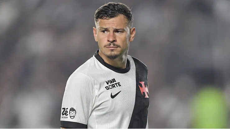 Hugo Moura jogador do Vasco durante partida contra o Palmeiras no estadio Sao Januario pelo campeonato [COMPETICAO]. Foto: Thiago Ribeiro/AGIF