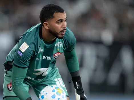 Jair Ventura chama Arcanjo de um dos melhores do Brasil