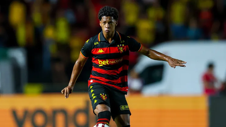 Ze Lucas jogador do Sport durante a partida contra o Ceara no estadio da Ilha do Retiro pelo campeonato brasileiro B 2026. Foto: Marlon Costa/AGIF