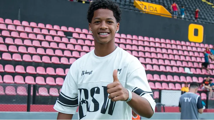 Zé Lucas antes da partida entre Sport e Grêmio no Brasileirão de 2025.