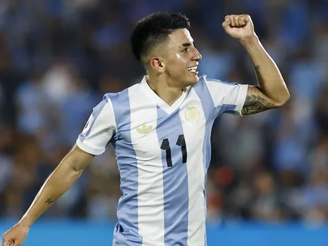 Thiago Almada cumpre promessa enquanto negocia com Flamengo