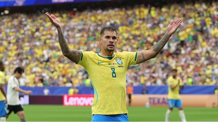 HOUSTON, TEXAS - JUNE 29: Bruno Guimaraes #8 of Brazil reacts during the FIFA World Cup 2026 Round Of 32 match between Brazil and Japan at Houston Stadium on June 29, 2026 in Houston, Texas. (Photo by Alex Slitz/Getty Images)