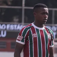 Jean Carlos ganha multa de R$ 350 milhões no Fluminense