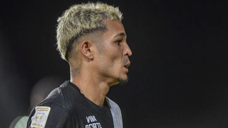 Adson é criticado por atitude em Vasco x Mirassol