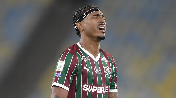John Kennedy desfalca o Fluminense por dois jogos após suspensão do STJD