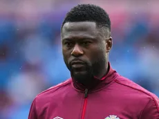 Botafogo negocia contratação do zagueiro Mbemba