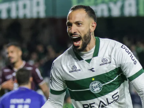 Rodrigo Rodrigues supera lesão e reaparece no Coritiba