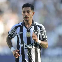 Santi Rodríguez questiona auxiliar por substituição no Botafogo