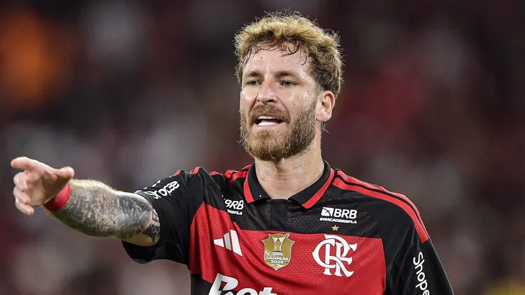 Léo Pereira pode deixar o Flamengo.
