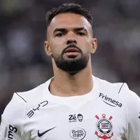 Raniele comemora permanência de Memphis Depay no Corinthians