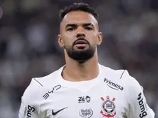 Raniele comemora permanência de Memphis Depay no Corinthians
