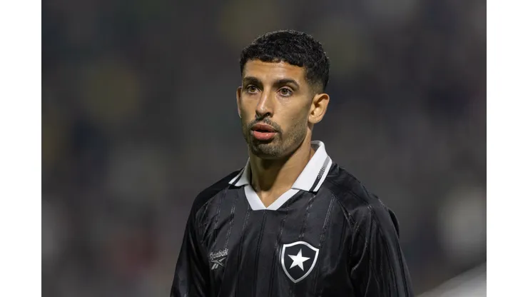 SC - CHAPECO - 14/05/2026 - COPA DO BRASIL 2026, CHAPECOENSE X BOTAFOGO - Santi Rodriguez jogador do Botafogo durante partida contra o Chapecoense no estadio Arena Conda pelo campeonato Copa Do Brasil 2026. Foto: Liamara Polli/AGIF