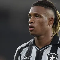 Ilsinho acredita que Danilo tomou decisão errada ao ficar no Botafogo