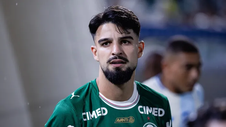 Palmeiras segura Flaco, mas mira vendas nesta janela