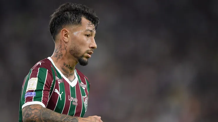Fluminense mantém rotina de Lucho Acosta inalterada enquanto aguarda investigação