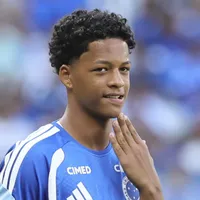 Zé Lucas explica escolha pelo Cruzeiro na janela
