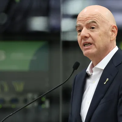 Infantino dá prazo para aprovar plano para a Copa